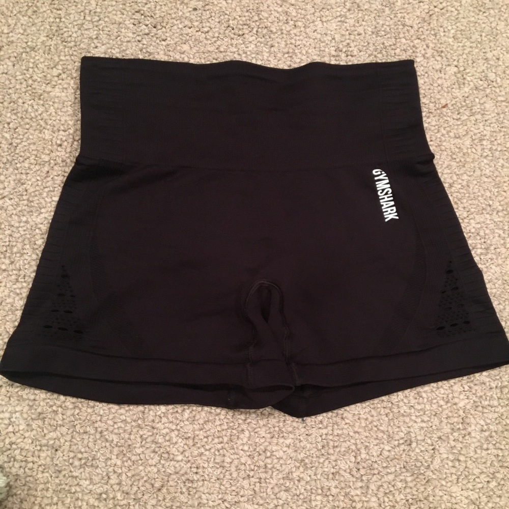 gymshark black energy seamless shorts size s EUC
